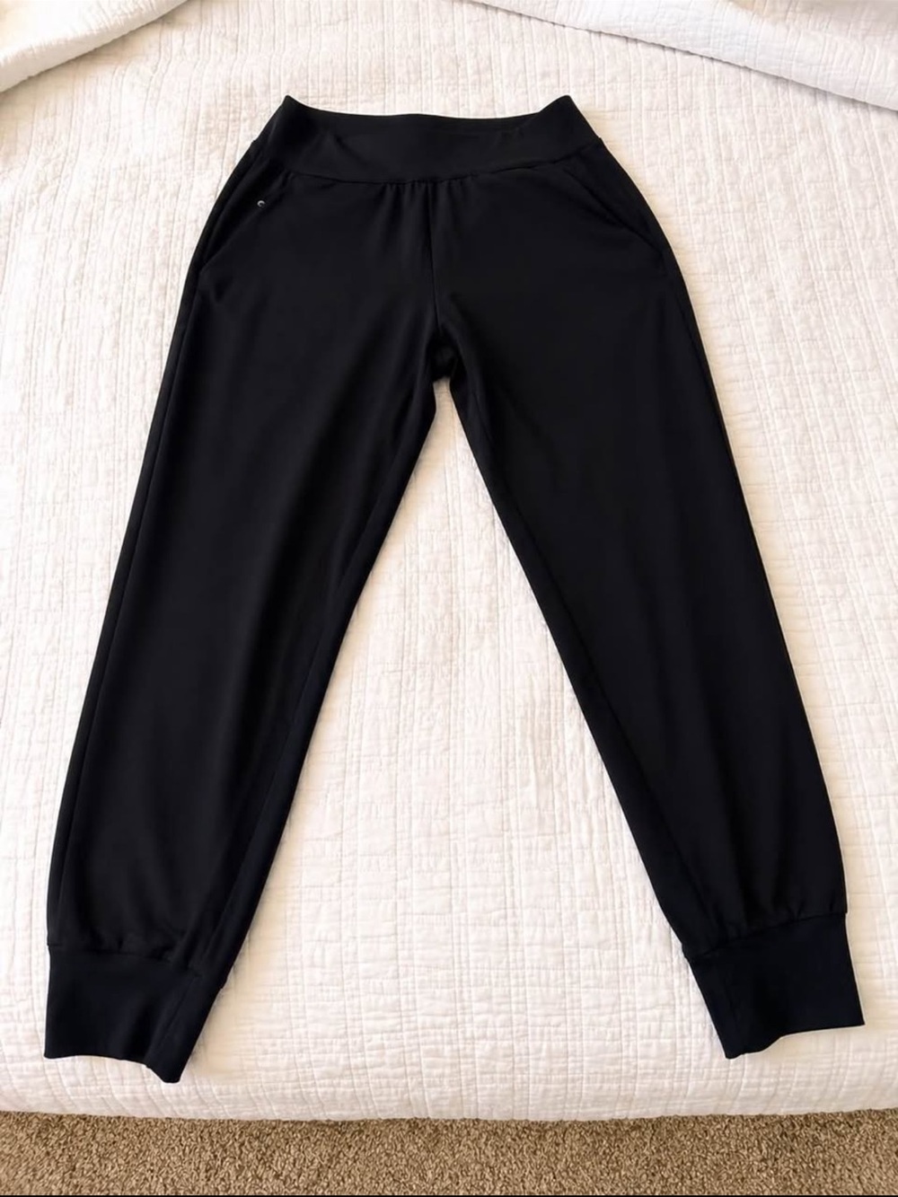 ATHLETA BLACK JOGGER PANTS